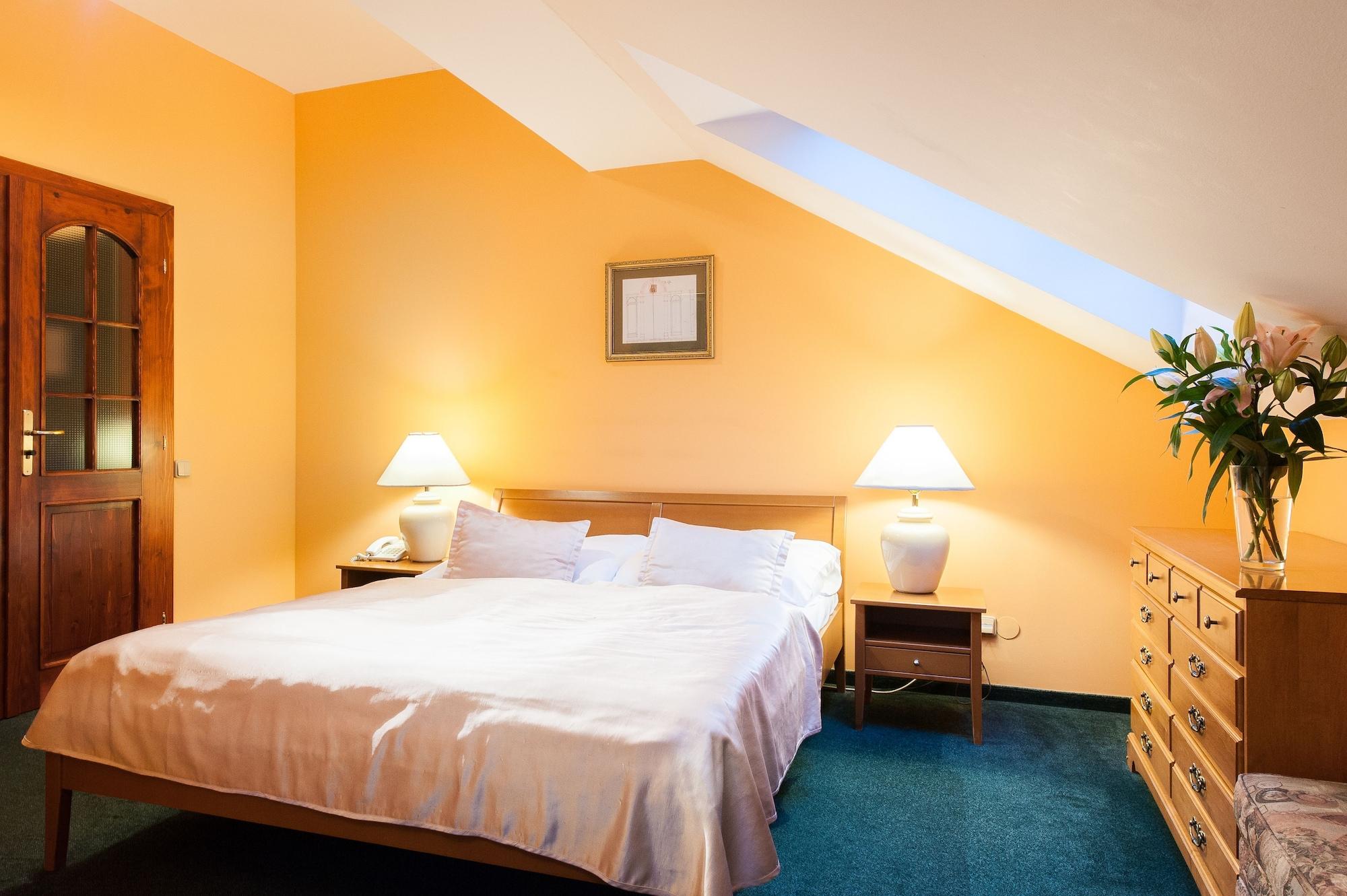 Hotel Bohemia Plaza
